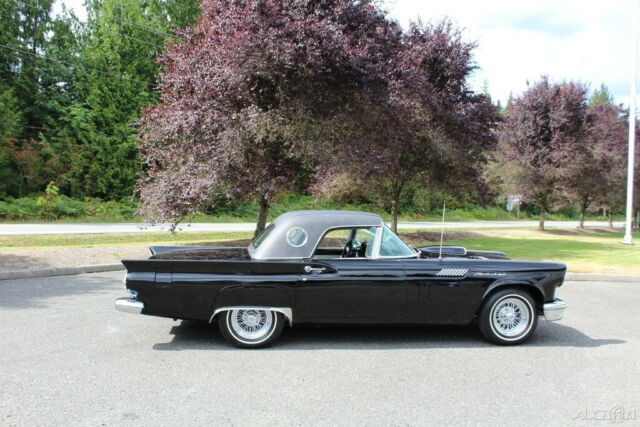 Ford Thunderbird 1957 image number 4