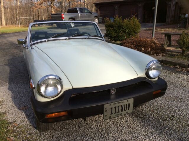 MG Midget 1976 image number 2