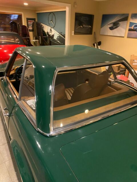 Mercedes-Benz SL-Class 1970 image number 32