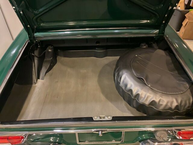 Mercedes-Benz SL-Class 1970 image number 38