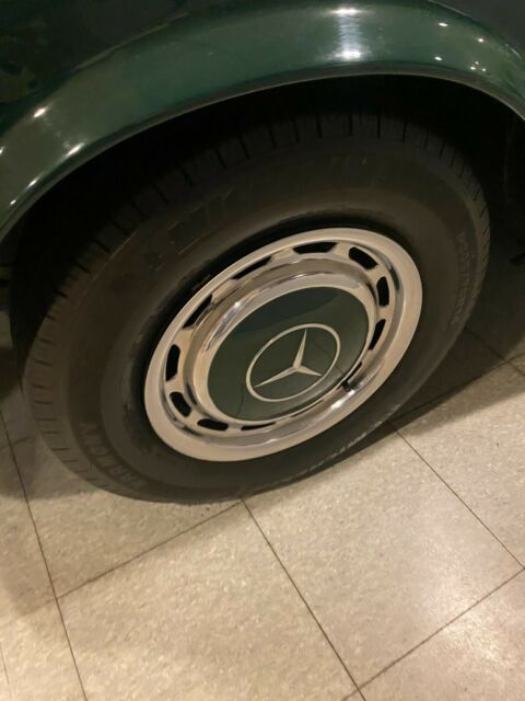 Mercedes-Benz SL-Class 1970 image number 7