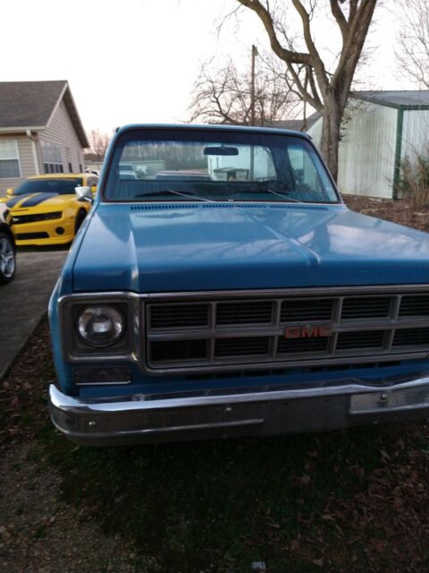 Chevrolet Silverado 1977 image number 2
