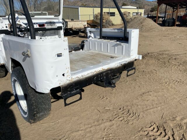 Toyota Land Cruiser FJ40 1968 image number 5