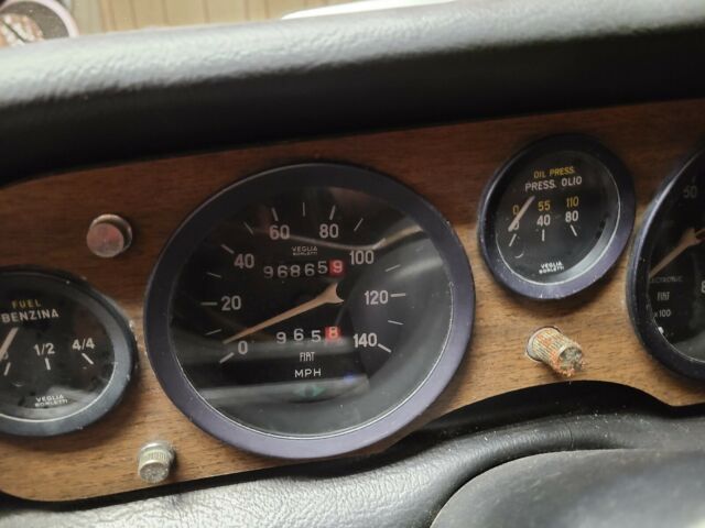 Fiat 124 Spider 1977 image number 18