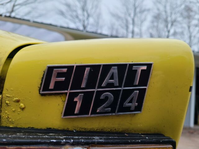 Fiat 124 Spider 1977 image number 21