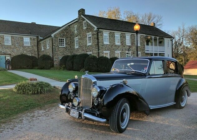 Bentley Mark V 1952 image number 12