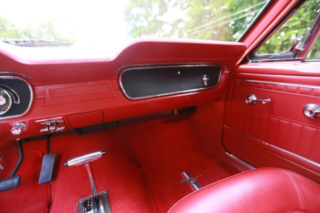 Ford Mustang 1964 image number 34
