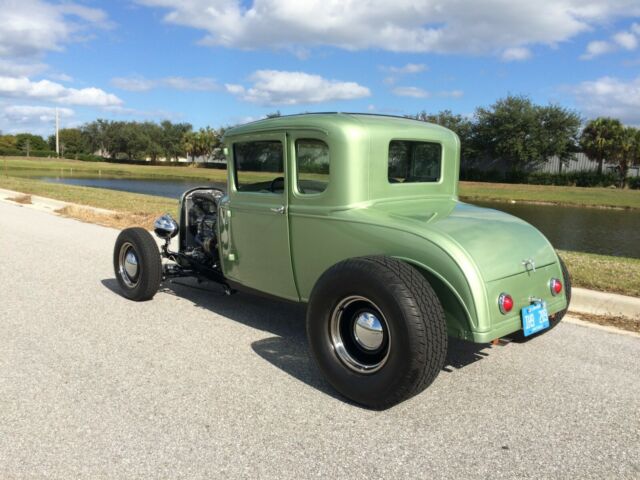 Ford Model A 1930 image number 1