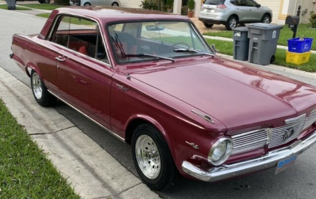 Plymouth Valiant 1965 image number 2