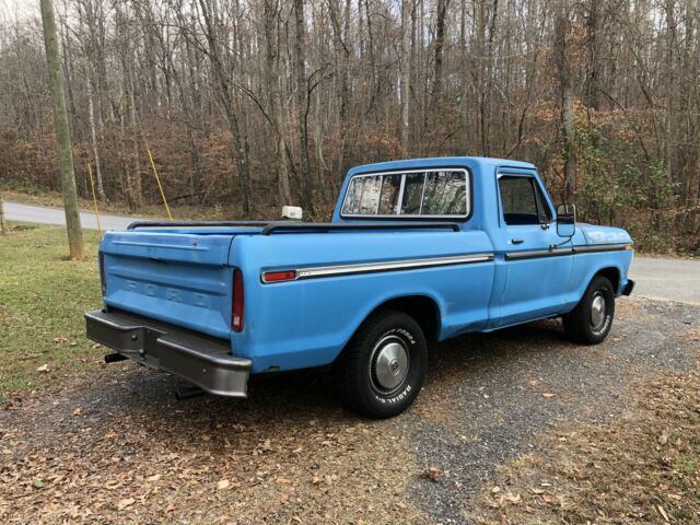 Ford F100 1976 image number 2
