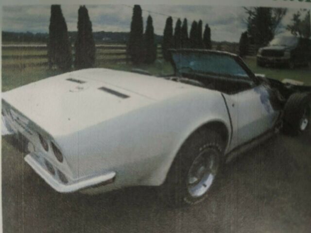Chevrolet Corvette 1970 image number 12