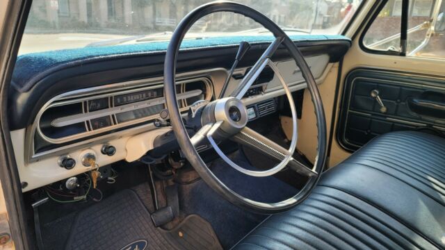 Ford F-250 1968 image number 9