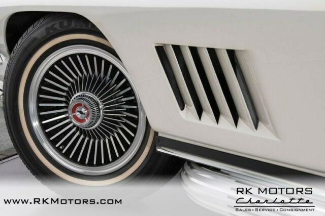 Chevrolet Corvette 1967 image number 29