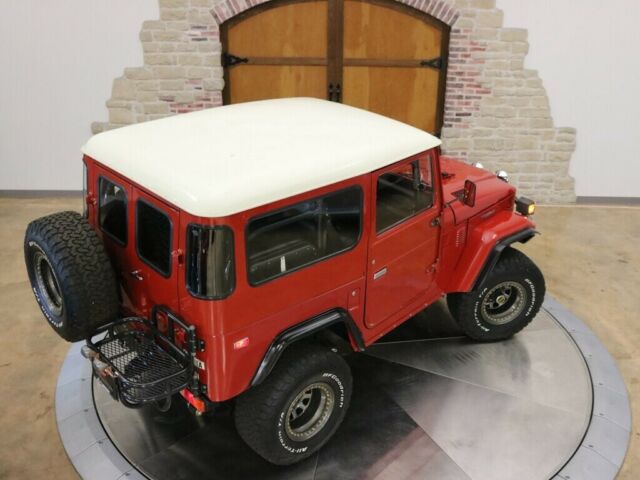 Toyota Land Cruiser 1975 image number 35