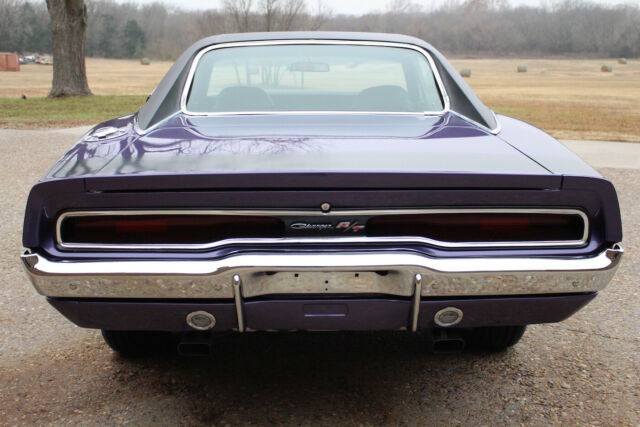 Dodge Charger 1970 image number 30