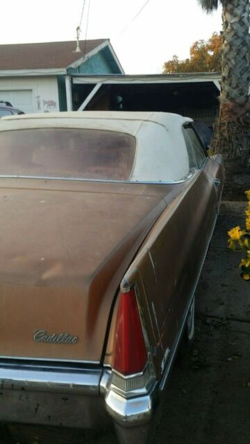 Cadillac DeVille 1969 image number 17