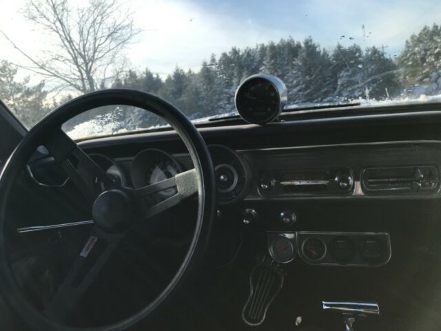Ford Fairlane 1963 image number 3