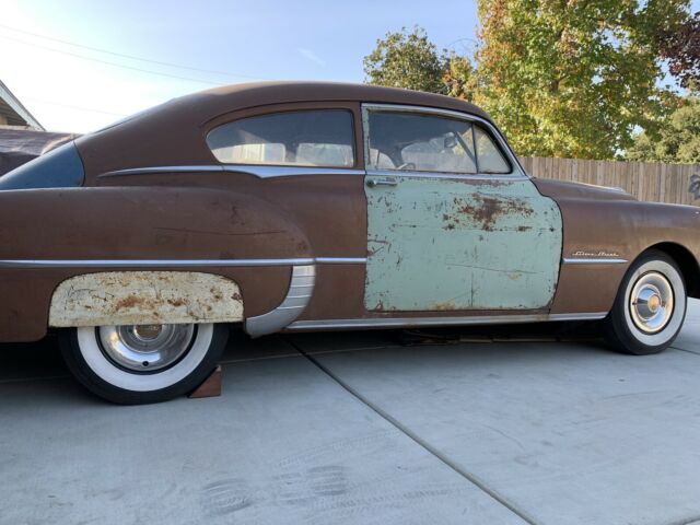 Pontiac Streamliner 1949 image number 20