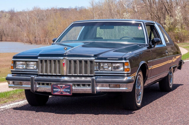 Pontiac Bonneville 1979 image number 31