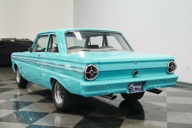 Ford Falcon 1965 image number 10