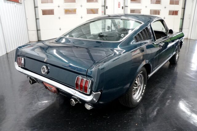 Ford Mustang 1965 image number 17