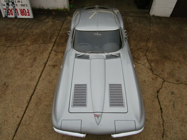 Chevrolet Corvette 1963 image number 46