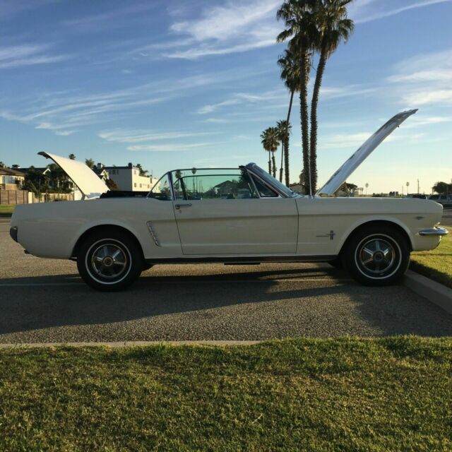 Ford Mustang 1965 image number 28