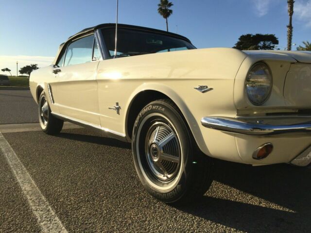 Ford Mustang 1965 image number 29