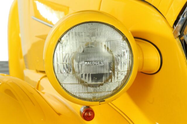 Chevrolet Classic 1937 image number 13