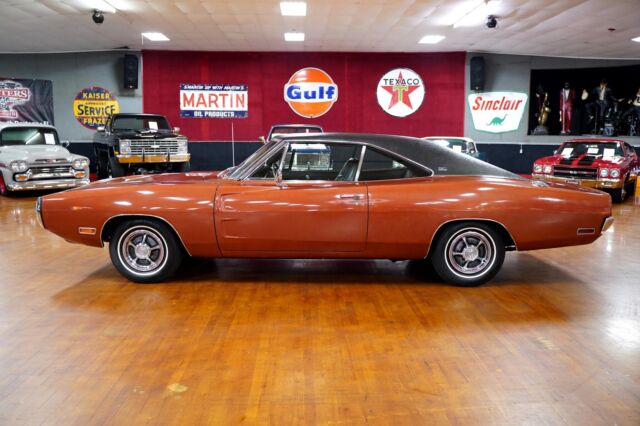Dodge Charger 1970 image number 2