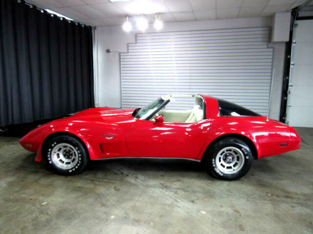 Chevrolet Corvette 1979 image number 20