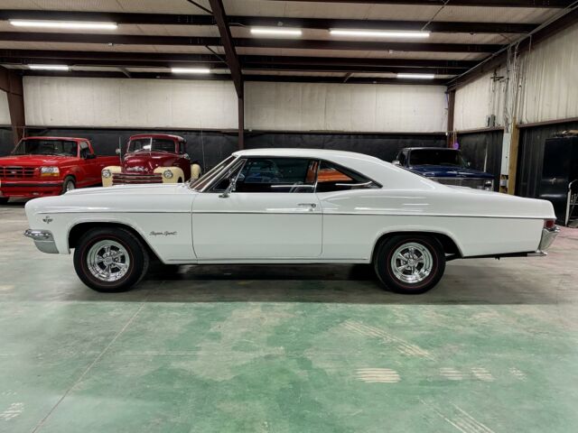 Chevrolet Impala 1966 image number 25