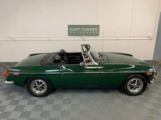 MG MGB 1972 image number 19