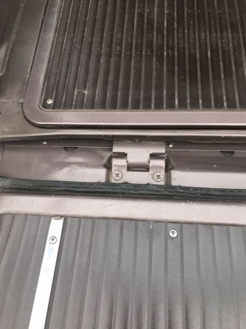 Ford Station Wagon 1957 image number 6