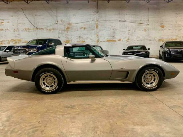 Chevrolet Corvette 1978 image number 5