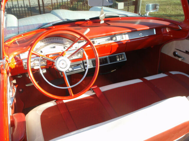 Ford Fairlane 1958 image number 3