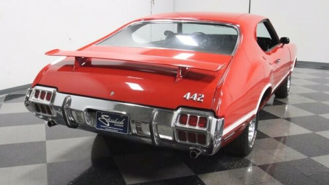 Oldsmobile Cutlass 1972 image number 12
