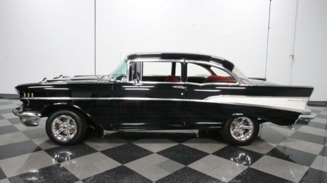 Chevrolet Bel Air/150/210 1957 image number 2
