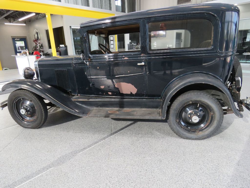 Chevrolet 2 DOOR COACH 1930 image number 11