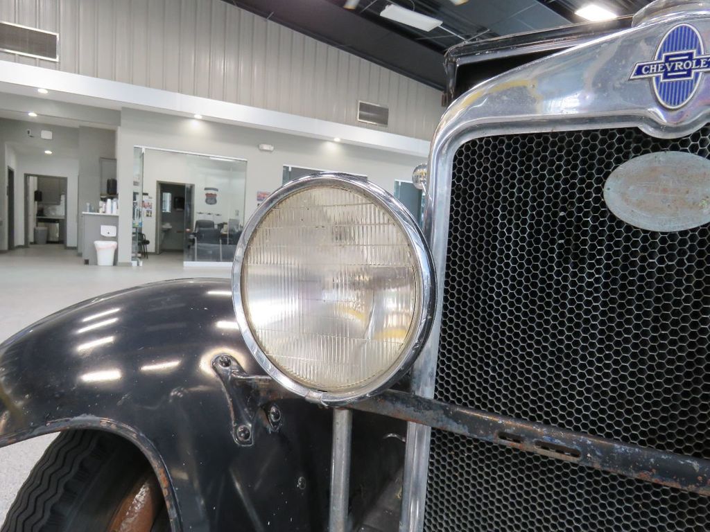 Chevrolet 2 DOOR COACH 1930 image number 9