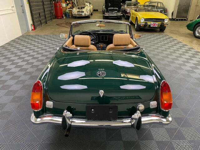MG MGB 1972 image number 20