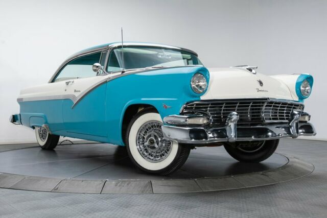 Ford Fairlane 1956 image number 21