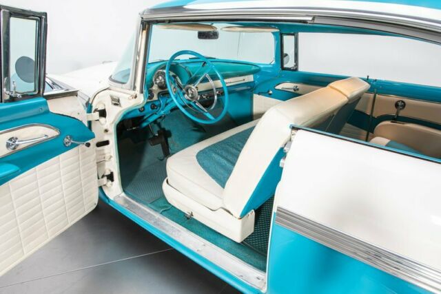 Ford Fairlane 1956 image number 26