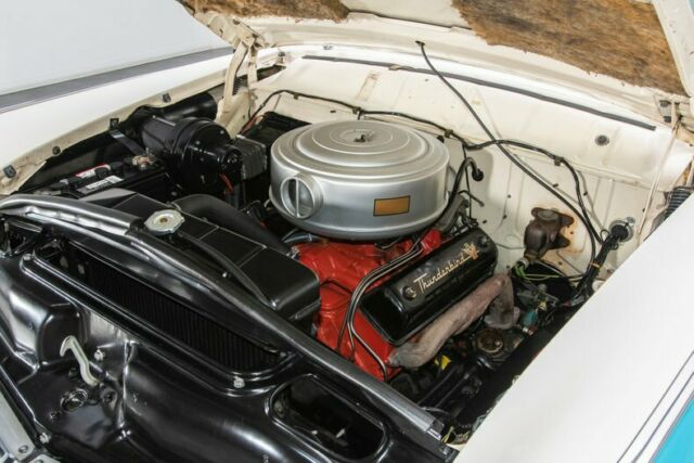 Ford Fairlane 1956 image number 3