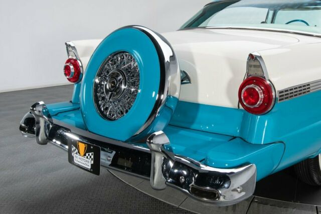 Ford Fairlane 1956 image number 46