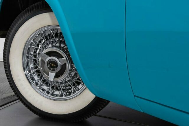Ford Fairlane 1956 image number 5