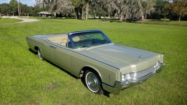 Lincoln Continental 1966 image number 35