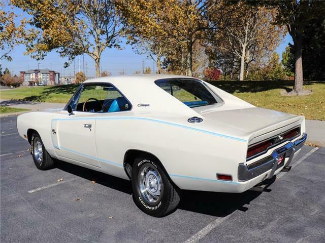 Dodge Charger 1970 image number 23