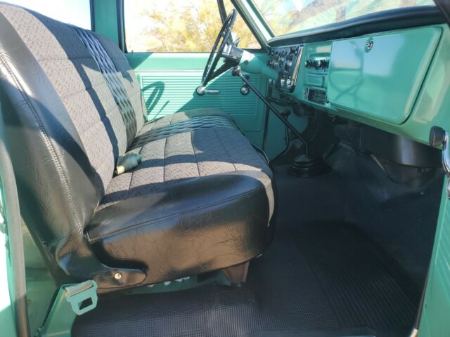 Chevrolet C-10 1968 image number 16