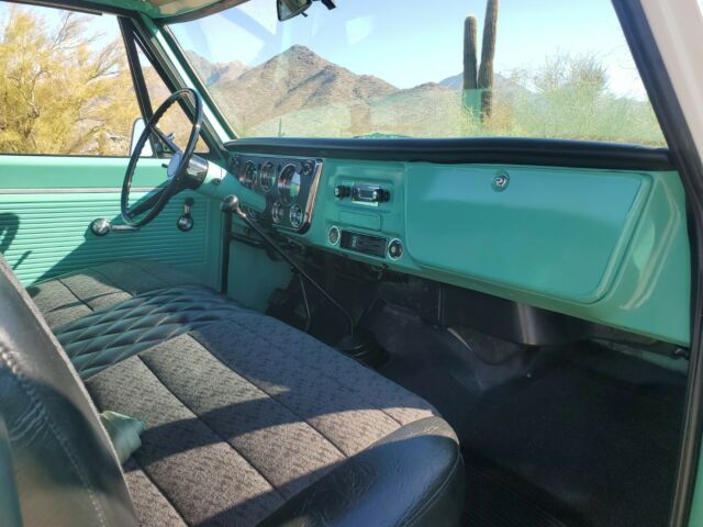 Chevrolet C-10 1968 image number 40